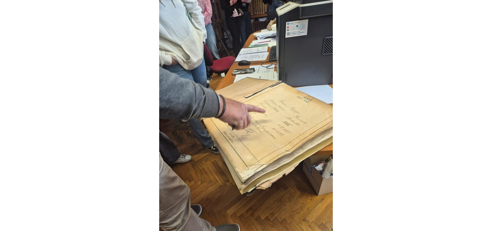 Studenti na terenskoj nastavi u zemljišnoknjižnom odjelu u Makarskoj